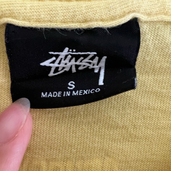 Stussy light yellow shirt - Picture 2 of 3
